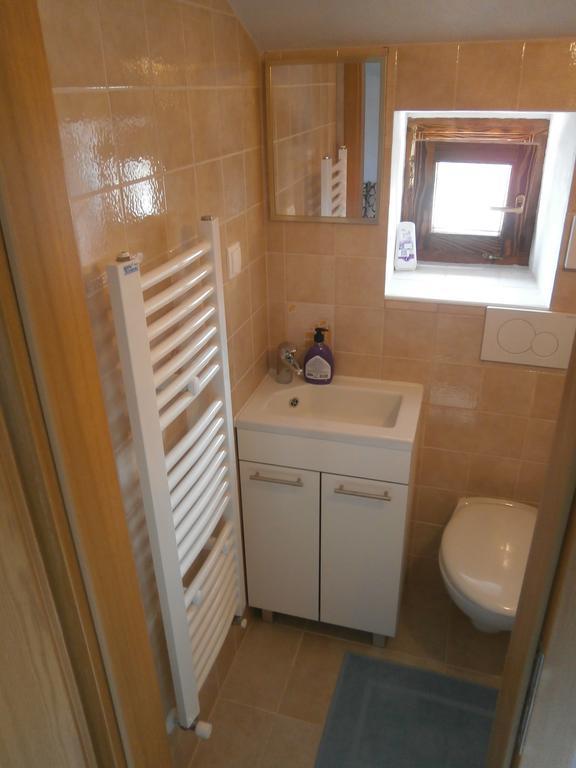 Apartments Crncic Šilo Værelse billede