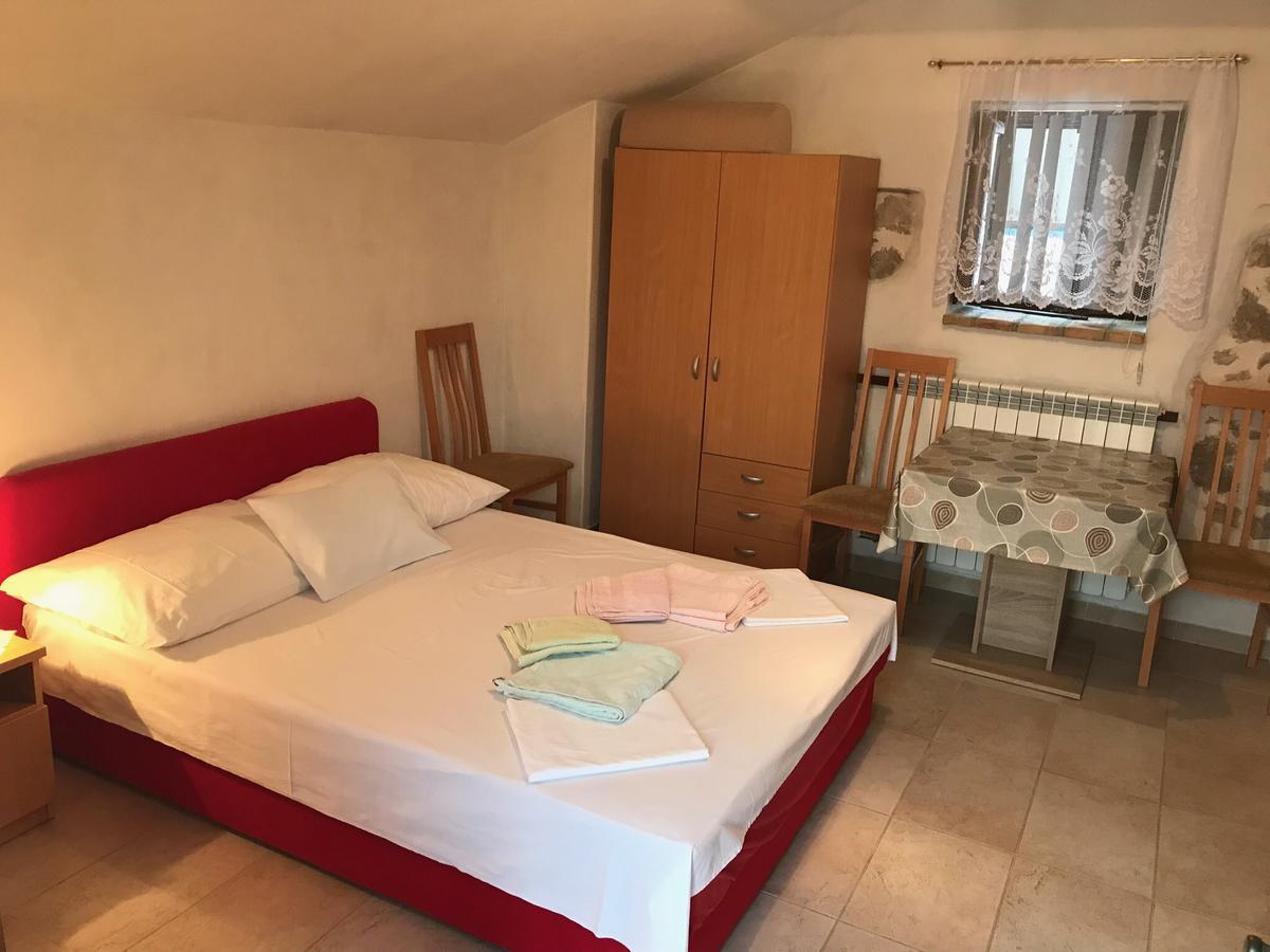 Apartments Crncic Šilo Eksteriør billede